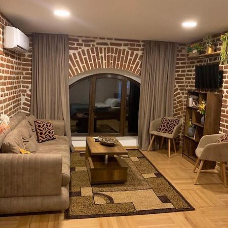 Апартаменты 12 Maksim Gorki Street Тбилиси Экстерьер фото