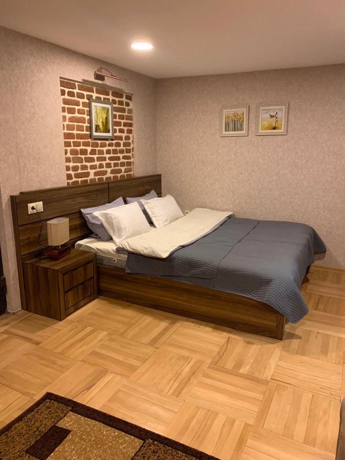 Апартаменты 12 Maksim Gorki Street Тбилиси Экстерьер фото